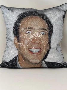 "Almohada Nicolas Cage Face 15"" usada" - Imagen 1 de 4