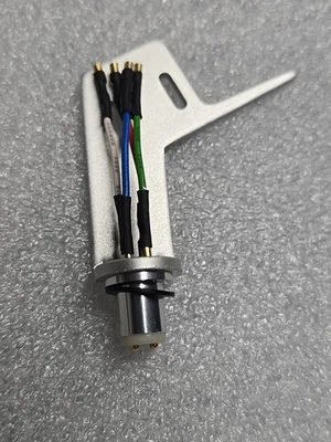 Japan STYLE ANGLED HEADSHELL PRESSED ALUMINUM PREMIUM LEADS - Image 1 of 4