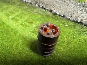 O Gauge 1:43 flickering fire oil drum / Model Railway/War Games/Military - Picture 1 of 2
