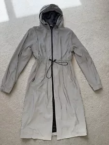 Giacca trench VSX Glow riflettente Victorias Secret lunga zip argento taglia XS - Foto 1 di 23