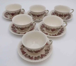 Johnson Bros EMPIRE GRAPE England Tea Coffee Cups With Saucers 6 Sets Nice VTG! - Picture 1 of 15