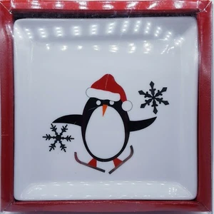 CRATE AND BARREL Set of 4 Christmas Holiday dessert appetizer plates Penguin 6" - Picture 1 of 5
