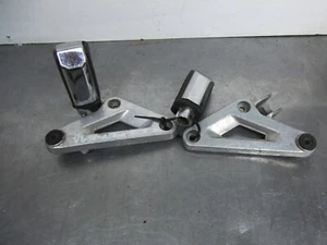 HONDA MAGNA V45 FOOTRESTS REAR LEFT AND RIGHT - Picture 1 of 3