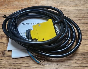 Banner Engineering Corp - SM312LVMHS0-050248 Mini-Beam Series Standard Sensor - Picture 1 of 4