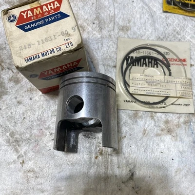 YAMAHA, NOS ORIGINAL, PISTÓN/ANILLO AT2M-MX, 2 anillos estándar 248-11631-01-96 #G Foto 1 de 4
