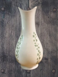 Jarrón porcelana hueso fino diseño trébol Royal Tara - Imagen 1 de 7