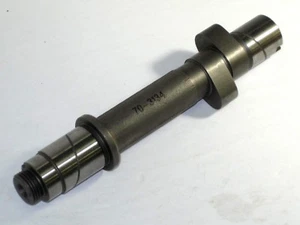 71-0040 Camshaft intake 650 Triumph 70-3134 70-4819 UK cam Nitrided half race - Picture 1 of 2