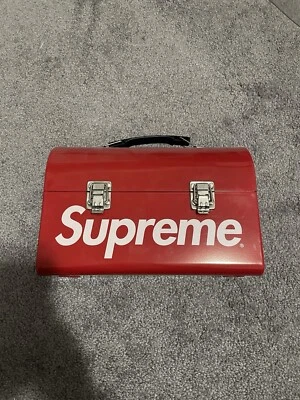 Fiambrera metálica Supreme FW15 Foto 1 de 3