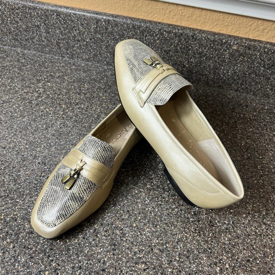 Mocasín Enzo Angilini Comfort Flats para mujer talla 7,5 M piel de serpiente estampado cuero dorado Foto 1 de 4