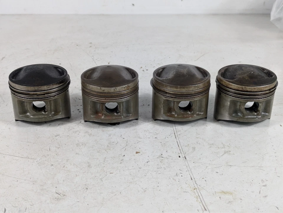 Yamaha Maxim XJ700 XJ 700 1985 1986 pistones cabezas de pistón Foto 1 de 4