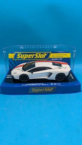 Scalextric H3526 Lamborghini Aventador SV weiß/rot - Bild 1 von 5