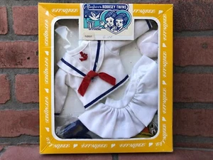 Neu! Effanbee's Go A Sailing Puppenkleidung für Bobbsey Zwillinge Zahnseide Neu im Paket! - Bild 1 von 5