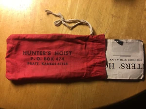 Vintage Hunter’s Hoist Flanders MFG Co Owners Manual Draw String Bag Red - Bild 1 von 8