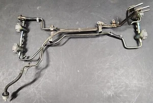Rieles de combustible de alimentación lateral JDM Subaru Forester Turbo 1997-2002 con FPR OEM - Imagen 1 de 18