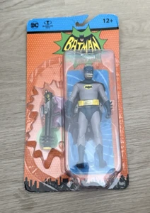 McFarlane DC Batman Serie de TV Clásica Batman con Máscara de Oxígeno 6" Coleccionable - Imagen 1 de 2