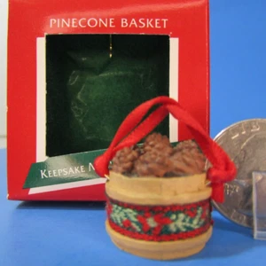 1989 Punze Miniatur Ornament TANNENZAPFENKORB - Bild 1 von 11