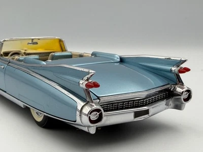Franklin Mint 1959 Cadillac Eldorado Biarritz, Blue, 1;24, Nice, Boxed - Image 1 of 4