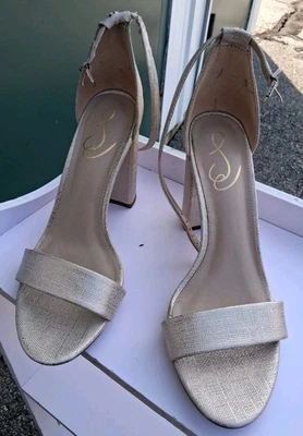 Tacones Sam Edelman talla 9,5 dorados metálicos Foto 1 de 4
