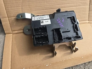 MAZDA 2 2010 1.3 BENZIN KAROSSERIE STEUERGERÄT DL44-67560-C 2008-2014   - Bild 1 von 5