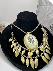 Lot of 2 24" Necklace w Cameo SARAH COV. & 6" Leaf Necklace Vintage Gold M-5201 - Picture 1 of 5