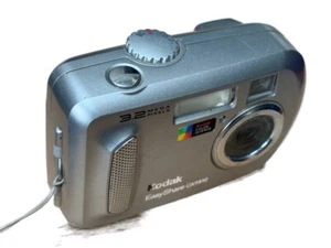 Kodak Easyshare CX7310 Digital Camera Runs on AA Batteries - Picture 1 of 7