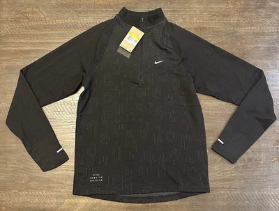 Nike Pinnacle Running Division Water Repellent Black Top Men's Small FZ1121-010 - Image 1 of 4