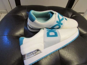 ZAPATILLAS SIN CORDONES DKNY AQUA/BLANCO MARLI EE. UU. 7,5 M - Imagen 1 de 5