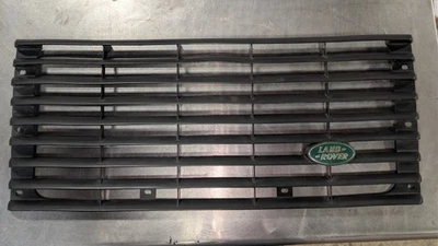 Parrilla delantera original Land Rover 90, 110 y 130 Foto 1 de 2