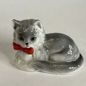 Danbury Mint Cats of Character SUNDAY BEST Figurine Bone China Figurine - Picture 1 of 5