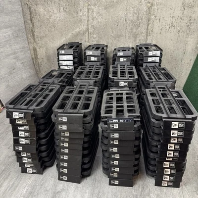 NUEVA ERA LISTONES PARED SOMBRERO BANDEJAS ESTANTE EXHIBICIÓN DORMITORIO MINORISTA EQUIPADO LOTE DE 5 Foto 1 de 4