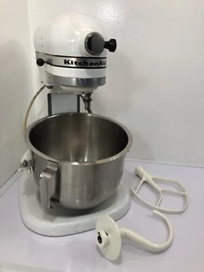 KitchenAid Hobart Vtg Model K5-A White 10 Speed Lift Stand Mixer & Attachments - Picture 1 of 24