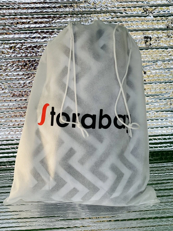 Bolsa de lavanderia italiana Storabag com alças 35"X23" preta e branca - Imagem 1 de 4