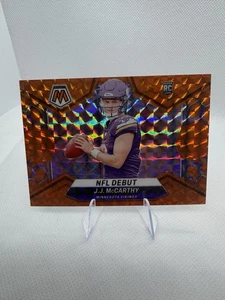 2024 Panini Mosaic - NFL Debutto J.J. McCarthy #275 Orange Mosaic Prizm /199 (RC) - Foto 1 di 2