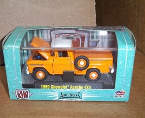 M2 Machines 1959 Chevrolet Apache 4x4 Truck Stepside - Bild 1 von 2