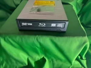Panasonic SW-5584 8X Blu- Ray & DVD-RW / CDR-RW SATA - Black Bezel - Picture 1 of 7