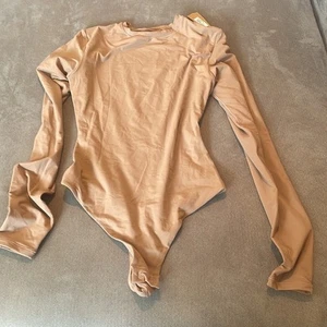 SKIMS Fit Everybody Long Sleeves Crewneck Bodysuit NWT Sienna (Classic) - Picture 1 of 2