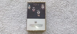 KISS.KISS ALBUM.CASSETTE.USA.EX. - Picture 1 of 4