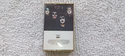 KISS.KISS ALBUM.CASSETTE.USA.EX. - Image 1 of 4