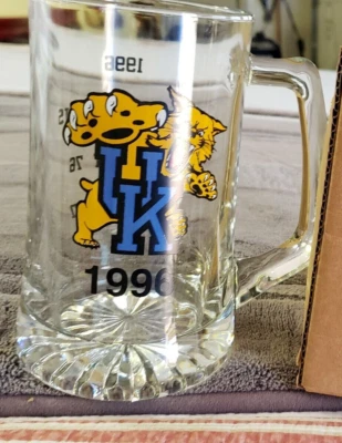 NEW! VINTAGE 1996 KENTUCKY WILDCATS BASKETBALL NATIONAL CHAMPION MUG - Image 1 of 2
