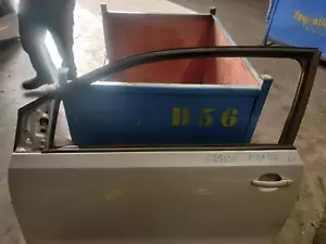 Volkswagen up! Left Front Door Glass 10/2012-12/2014 - Picture 1 of 6