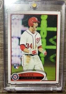 2012 Topps # 661 BRYCE HARPER ROOKIE RC Screaming Variation Nationals Phillies