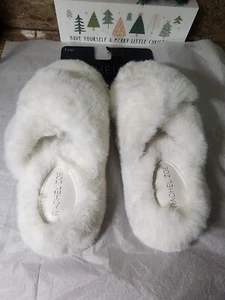 Pantofole sfocate in pelliccia sintetica Rachael Zoe.  Pantofole in pelliccia sintetica. Ciabatte sherpa finte - Foto 1 di 4