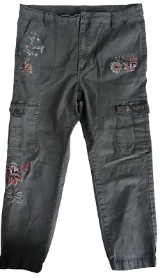 Pantalones cargo bordados gris carbono Sundance Catalog para mujer talla 16 Foto 1 de 4