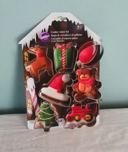 WILTON CHRISTMAS 7 PIECE COOKIE CUTTER SET NEW - Picture 1 of 1