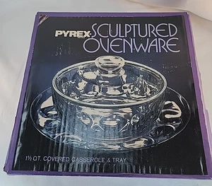 Vintage Pyrex Sculptured Ovenware 1.5 Qt. Covered Casserole And Tray Set 883 - Picture 1 of 6