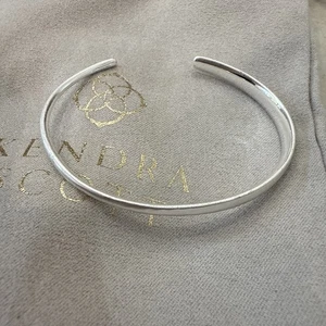 Kendra Scott minimalistisches Silber Armreif Armband modernistischer skulpturaler Stil 6,5 Zoll - Bild 1 von 4