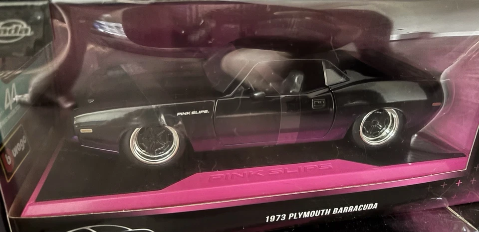 Jada 粉色拖鞋 1/24 1973 年普利茅斯梭子鱼压铸 — 第 1/1 张图片