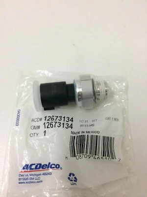 Genuine Holden Commodore Statesman V8 Engine Oil Level Switch VE VF WM WN - Image 1 of 2