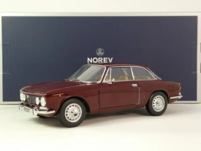 Norev Alfa Romeo 2000 GTV maroon 1973 1/18 187916 - Immagine 1 di 4