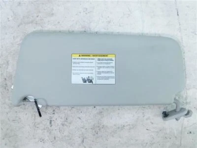 Parasol delantero derecho pasajero Nissan NV200 13-18 OEM gris  Foto 1 de 4